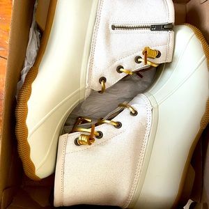 Sperry boots